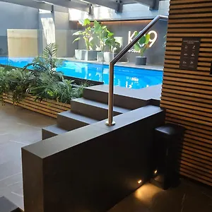 Luxury Apartments, Pool & Gym & Sauna & Self Check In 24 H & Free Parking Kraków